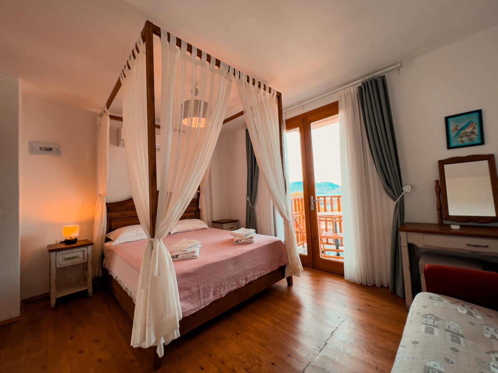 Alice Bed & Breakfast